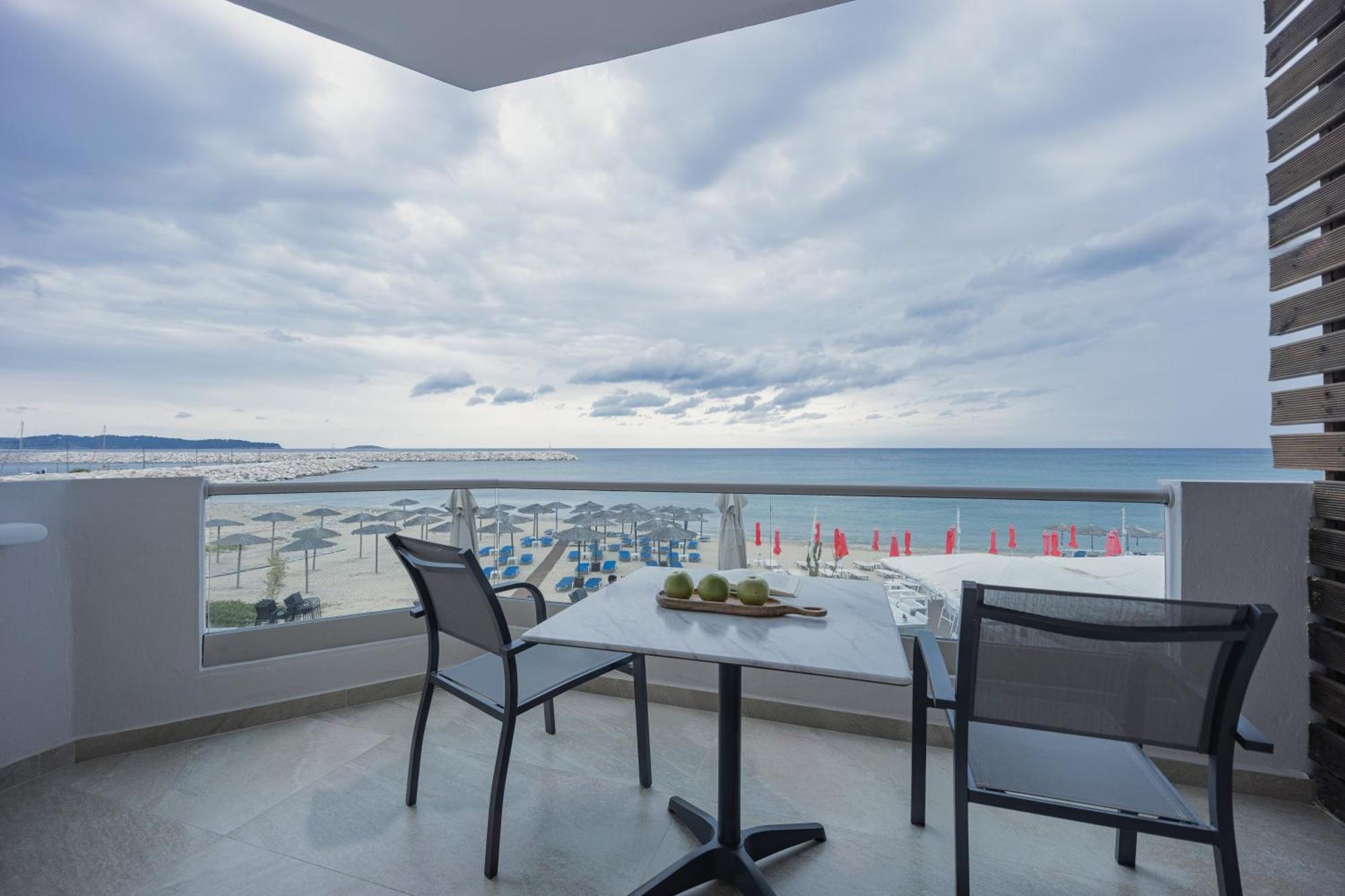 Anna Beach Suites Limenaria  Zewnętrze zdjęcie